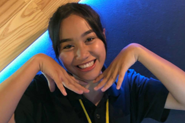 プロフィール