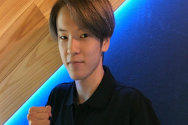 プロフィール