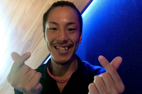 プロフィール